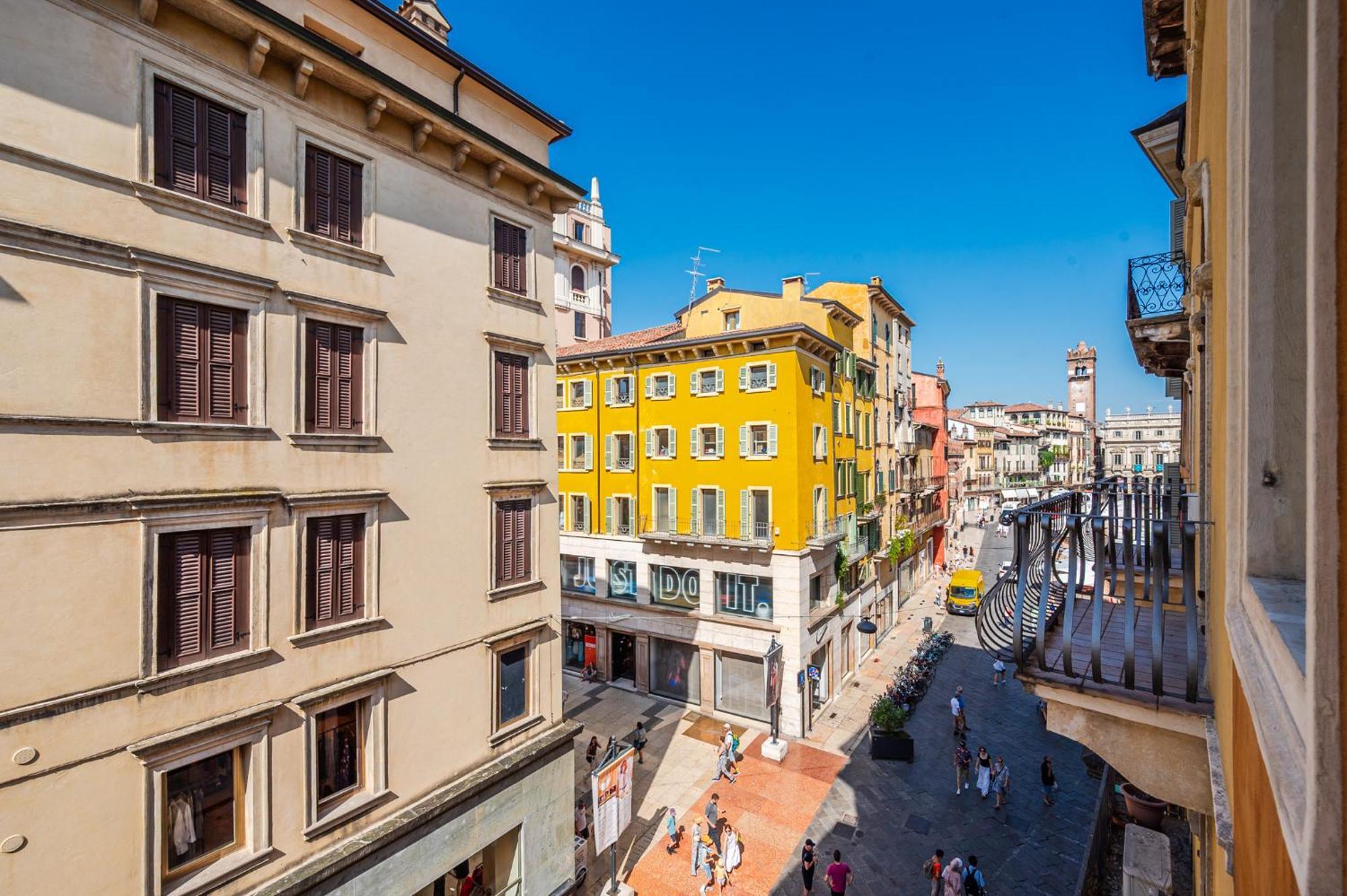Ferienwohnung Hoomee Piazza Erbe Verona Exterior foto